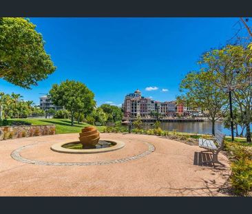 Emerald Lakes Prestigious Townhouse, Available Soon! - Photo 2