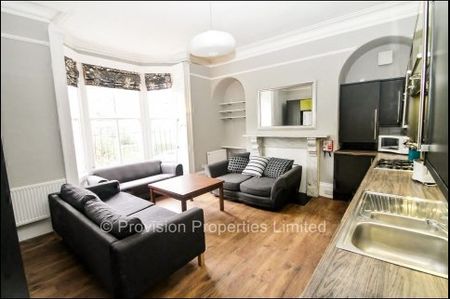 6 Bedroom Hyde Park Terrace - Photo 2