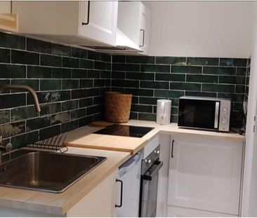 2 pièces - Meublé - 28 m² - RDC - Colocation non autorisée - Photo 1