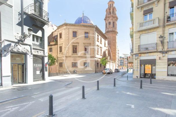 Piso de alquiler en Av. de Peris I Valero, Russafa - Photo 1