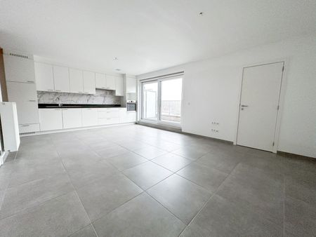 Ruim 2slpk appartement in het centrum van Waarschoot - Photo 4