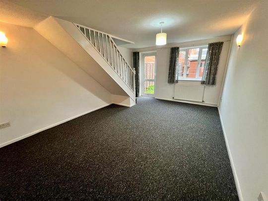 2 bedroom terraced house to rent - Photo 1