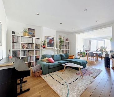 Appartement te huur in Sint-Gillis voor € 1.500 met 2 slaapkamers - foto 2