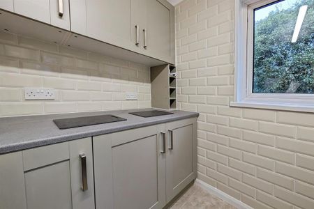 2 bedroom house to rent - Photo 2