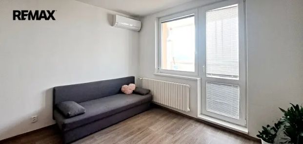 Pronájem prostorného bytu s výhledem; 1+1, 47 m - Fotografie 1