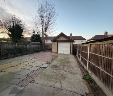 Runnymede Road - Photo 1