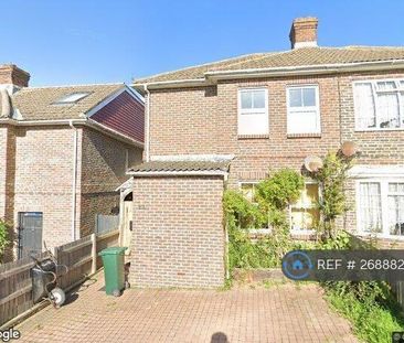 3 bedroom semi-detached house to rent - Photo 1