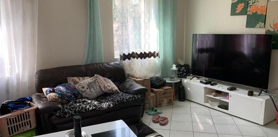 Location Appartement 3 pièces 62m² VILLEFRANCHE SUR SAONE 69400 - Photo 2