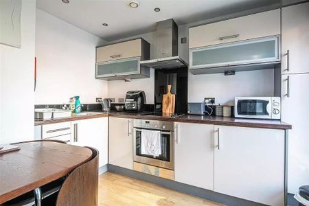 1 bedroom flat to rent - Photo 4