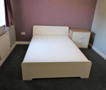 4 bedroom private hall to rent - Photo 4