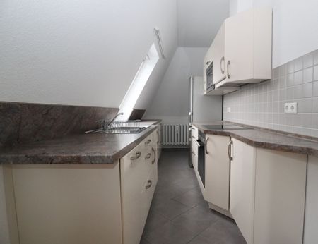 Jetzt mieten • 3 Zimmer • Einbauküche • Bad mit Dusche • Parkett • Garage • in Reichenbrand - Photo 3