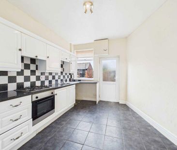 2 bedroom terraced house to rent - Photo 3