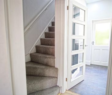 3 bedroom terraced house to rent - Photo 2