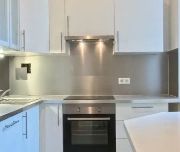 NEU - Altbau mit Charakter | 3 Zimmer, Fischgrätparkett und Grünbli... - Photo 6