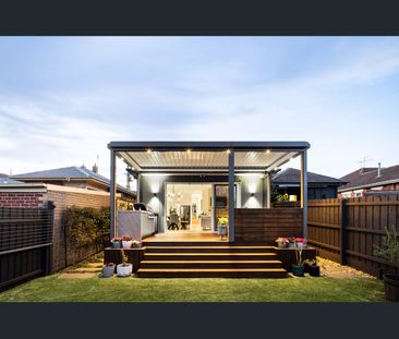 346 Koornang Road, Carnegie VIC 3163 - House For Rent | Domain - Photo 6