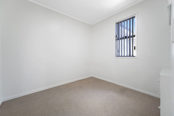 Sun Filled Family Home in Massey - Photo 1