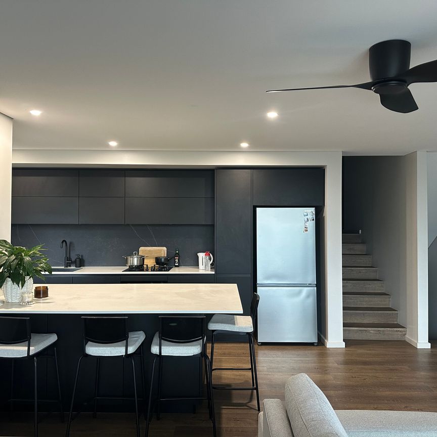 Alexandria - Photo 1