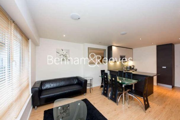 Heritage Avenue, Colindale, NW9 - Photo 1