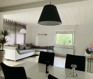 Renovierte 4-Zimmer-Wohnung mit SW-Balkon,2 modernen Bädern und 1Ga... - Photo 1