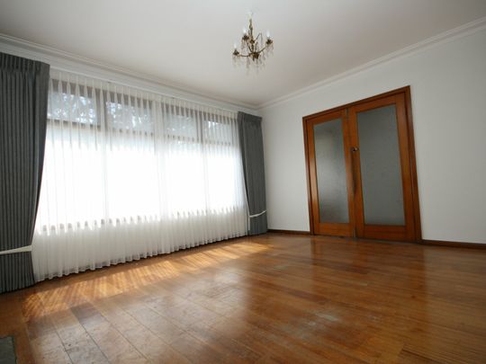 RENOVATED 4 BEDROOM FAMILY HOME IN SPRINGVALE - Photo 1