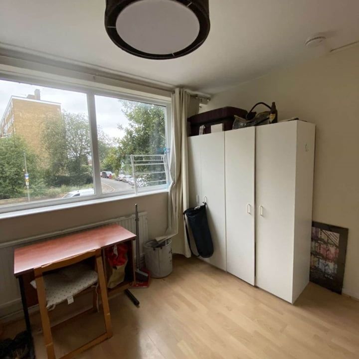 Room in a Shared House, Hayward Gardens, SW15 - Photo 1