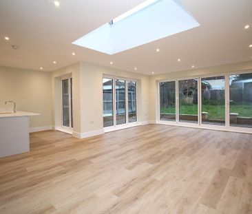 4 bedroom semi-detached house to rent - Photo 2