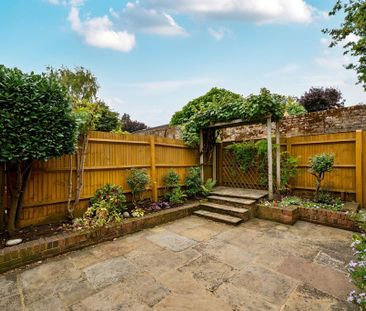 3 bedroom terraced house to rent - Photo 1