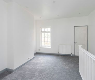 Falkland Road, Dorking, RH4 - Photo 1