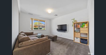 SEVILLE GROVE - 3x2 - tidy, neat villa ready to move in! - Photo 2