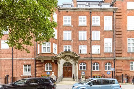 Impressive 2 bedroom 2 bathroom apartment with porter, situated in a highly desirable location on Vincent Square, in the heart of Westminster. - Photo 3