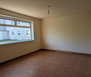 4 Bed Terraced House, Maclean Square, G51 - Photo 1