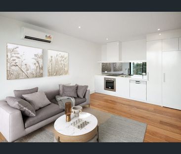 GREAT LOCATION, GREAT PRICE - Photo 3