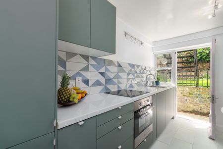 1 Bed Flat, Parkhurst Road, N7 - Photo 2