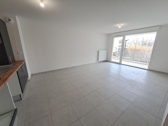 Location Appartement 3 pièces 66m² BRUGUIERES 31150 - Photo 1