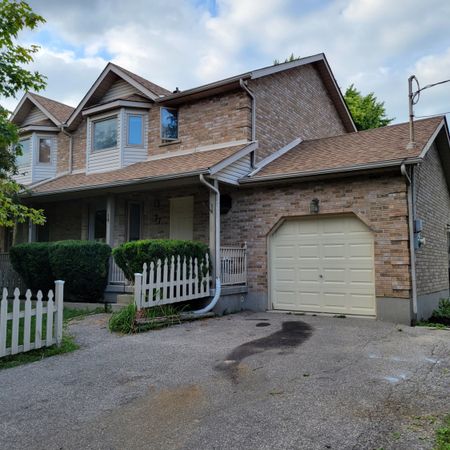 77 Alma St N, Guelph - Photo 3