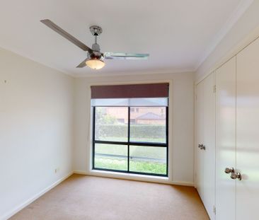 7 Rosewood Crescent, Fletcher NSW 2287 - Photo 2