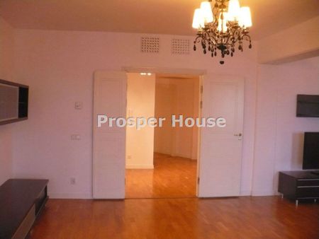 Warszawa, Mokotów, Stegny, al. Jana III Sobieskiego - Zdjęcie 2