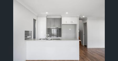 Stylish Family Living in Redbank Plains - Photo 5