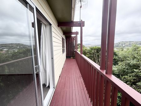 37B Truscott Avenue, Johnsonville - Photo 3