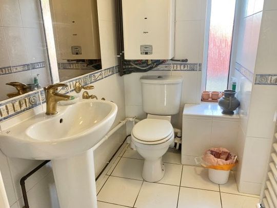 College Street, Nottingham, NG10 - Photo 1