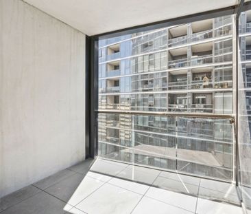 Grand Central Beauty - Photo 3