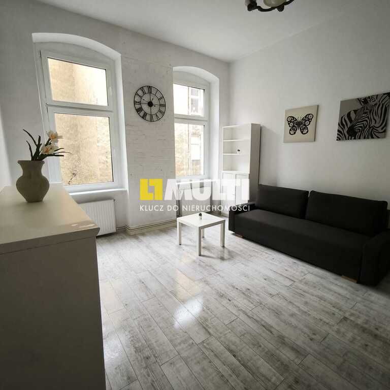 2 pokoje w centrum | Odświeżone | Niski czynsz - Zdjęcie 1