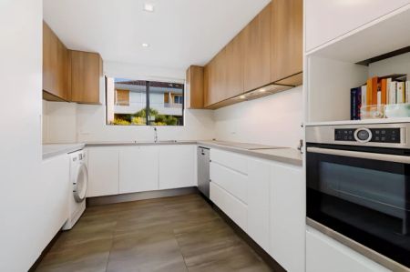 12/2 Francis Street,Bondi Beach,New South Wales 2026, Sydney - Photo 5