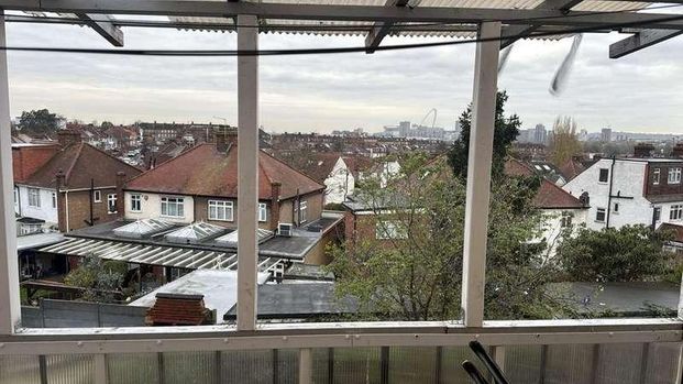 Tanfield Avenue, London, NW2 - Photo 1