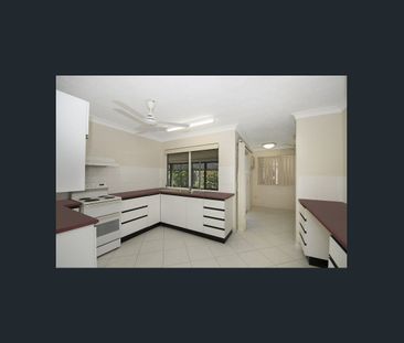 Fully Air conditioned - Walk to Ryan School!! - Photo 3