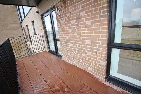 2 bedroom apartment to rent - Photo 3