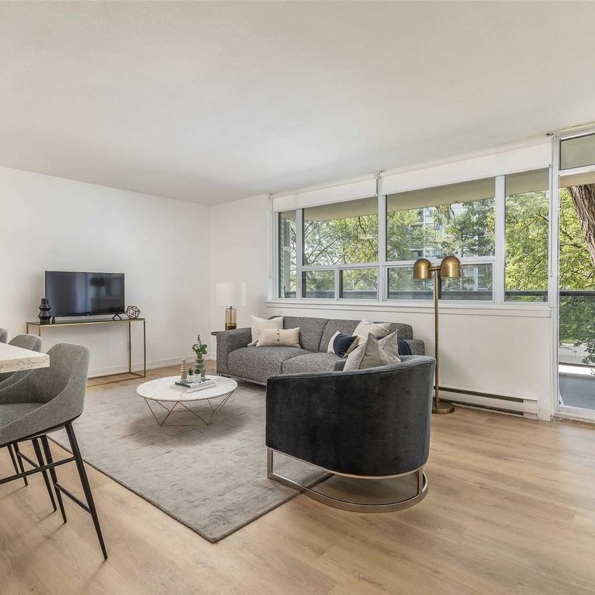 For Lease - 240 Markland Drive Unit# 1008, Toronto, Ontario - Photo 1