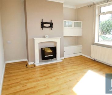 Longsight Terrace, Kinsley, Pontefract, WF9 - Photo 2