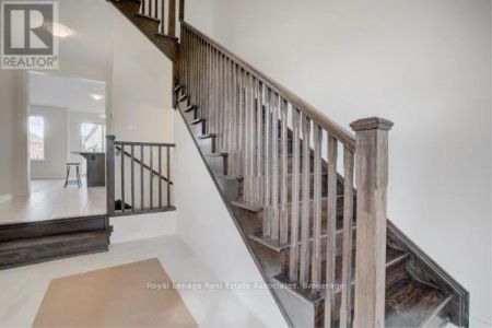 546 FIR COURT - Photo 2