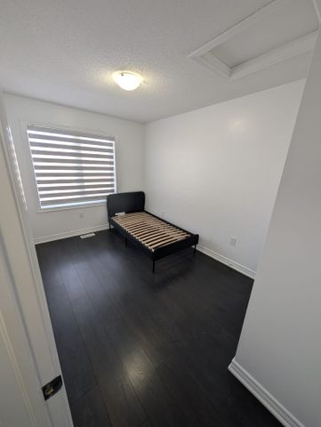 For Lease - 18 Faye Street, Brampton, Ontario - Photo 4